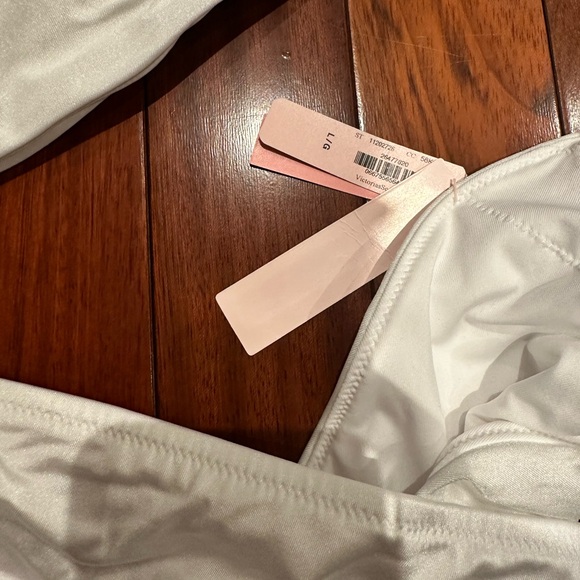 Victoria's Secret woman’s White Tie-Neck
One-Piece Swimsuit SizeL NWT - Picture 2 of 5